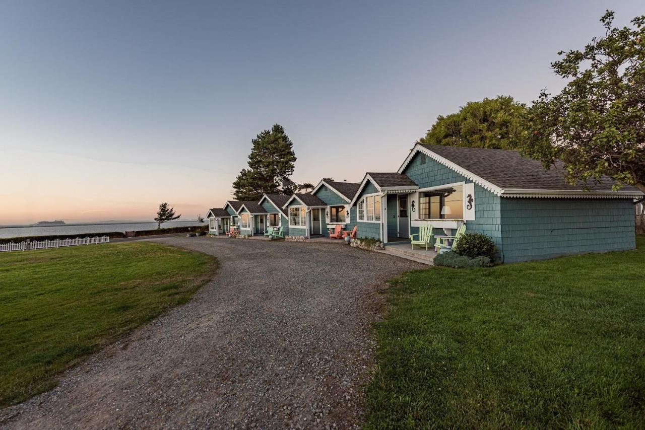 Juan De Fuca Waterfront Hotel & Cottages Sequim Exterior photo